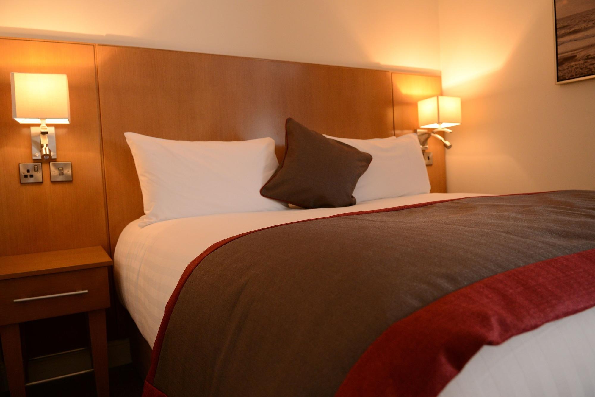 Clanree Hotel & Leisure Centre Летеркени Екстериор снимка
