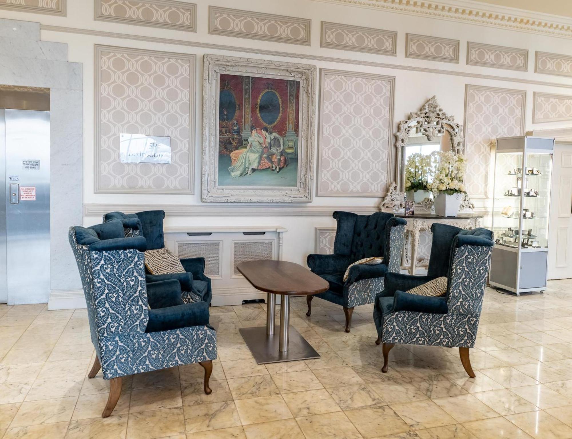 Clanree Hotel & Leisure Centre Летеркени Екстериор снимка
