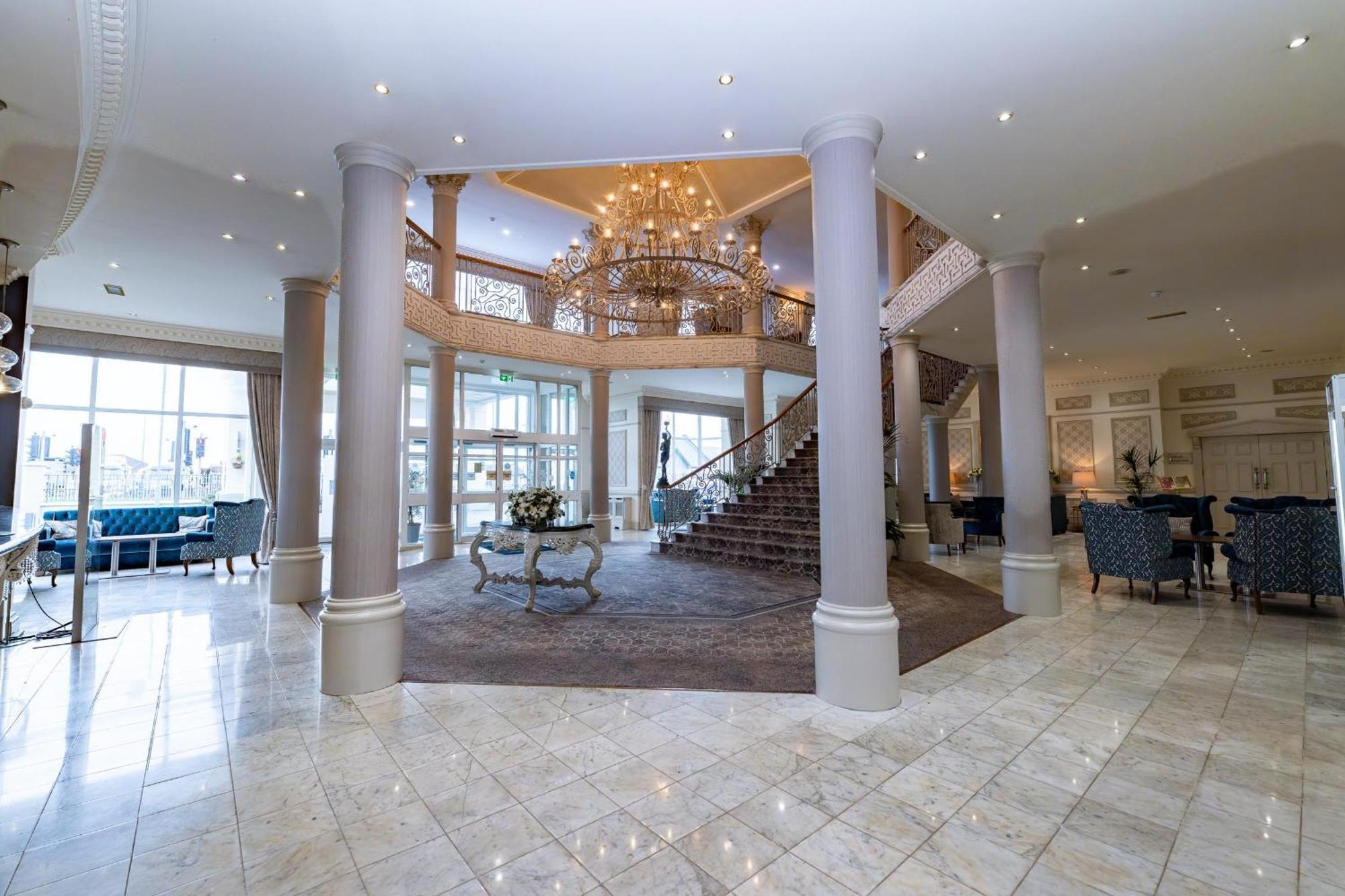 Clanree Hotel & Leisure Centre Летеркени Екстериор снимка