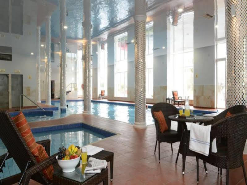 Clanree Hotel & Leisure Centre Летеркени Екстериор снимка