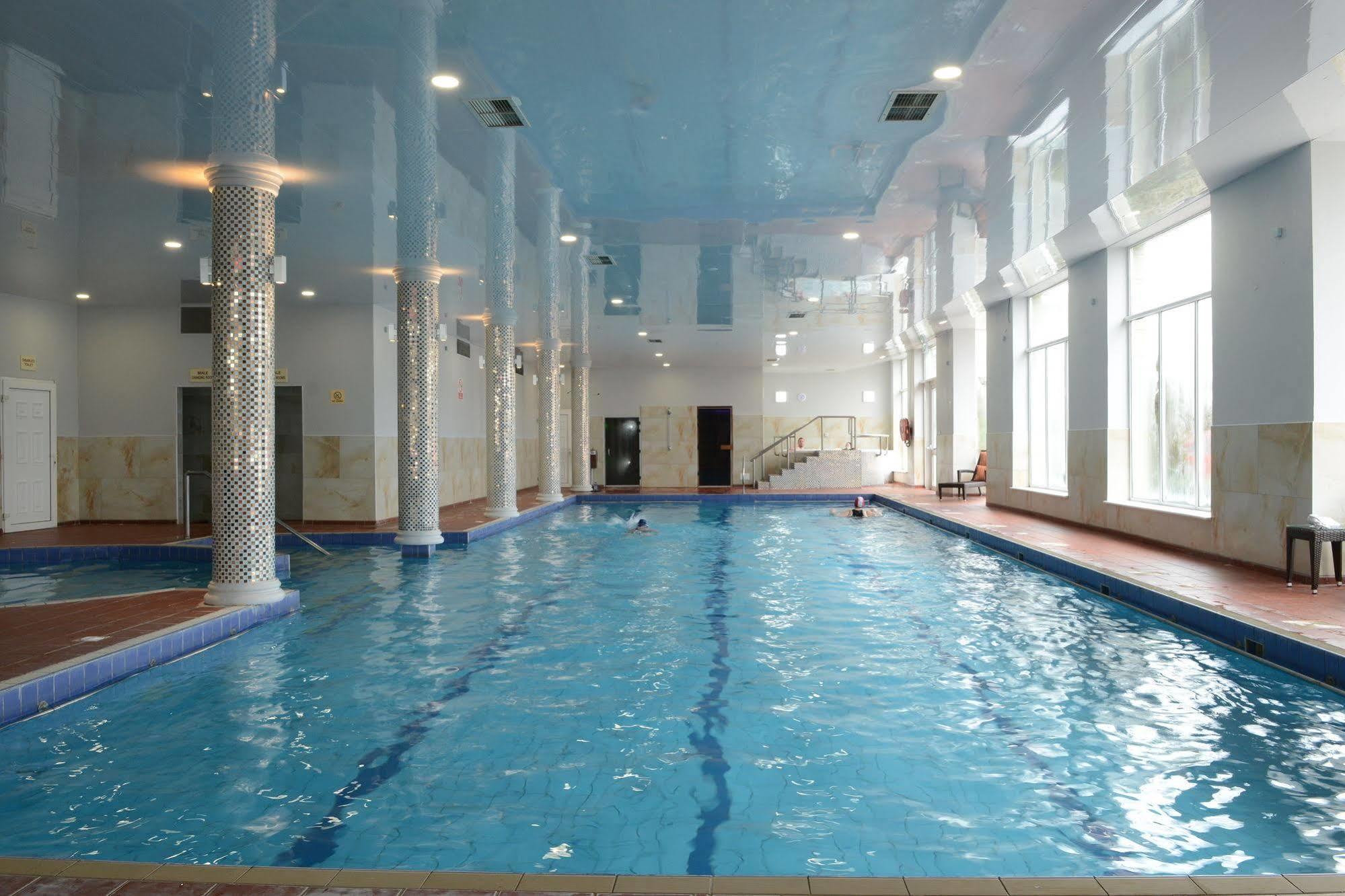 Clanree Hotel & Leisure Centre Летеркени Екстериор снимка